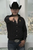 El Bebeto, Saúl El Jaguar y Gerardo Ortiz se dejaron la barba 4