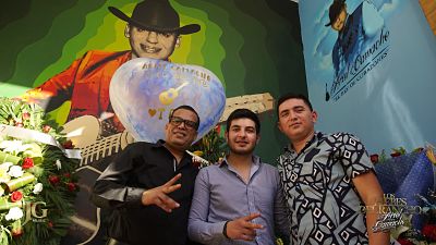 ¡HOMENAJE A ARIEL CAMACHO SUMA MILLONES DE VISITAS!