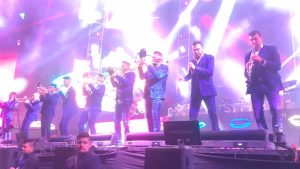 ¡EL RECODO ENCIENDE A MÁS DE 50 MIL PERSONAS EN MORELIA!