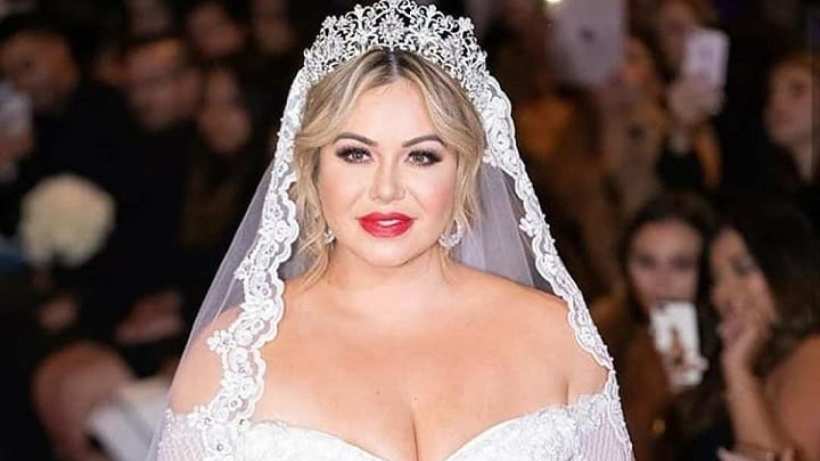 Chiquis Rivera se casa con gran boda en California