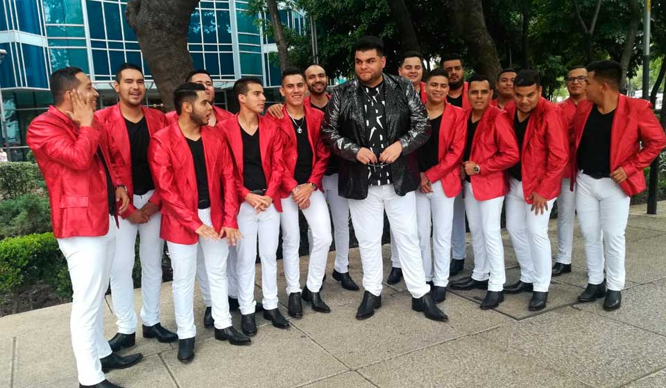 La Bandononona Clave Nueva de Max Peraza en el Ángel de la Independencia