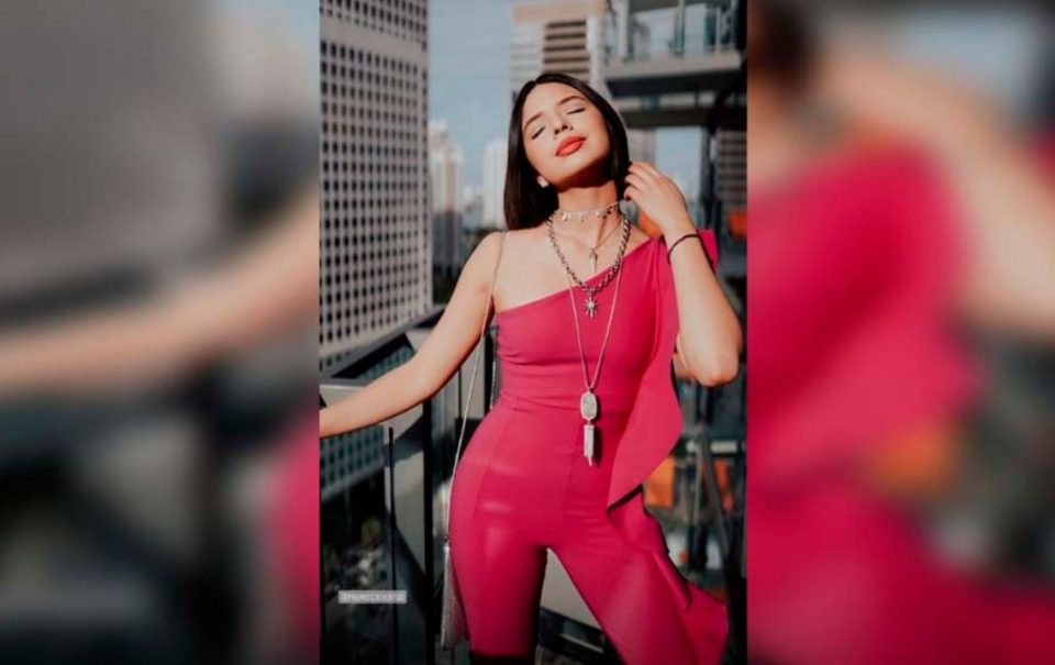 Ángela Aguilar podría grabar temas de Selena