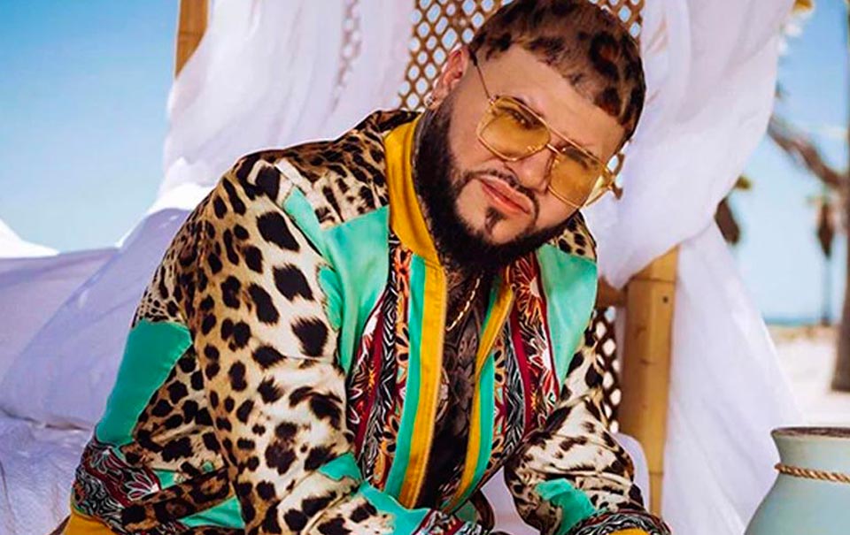 Farruko pierde peluca