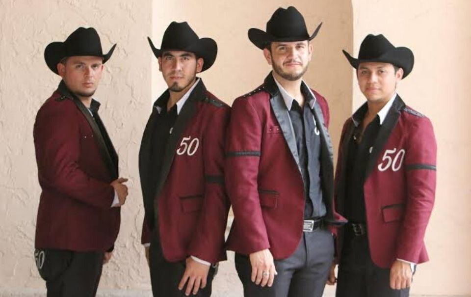 Top 10 canciones románticas de Calibre 50