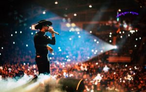 No te contaron mal, Nodal conquistó fiestas de octubre 1
