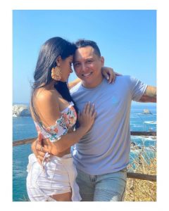 Las fotos más sexys de Edwin Luna y Kimberly Flores (galería) 5