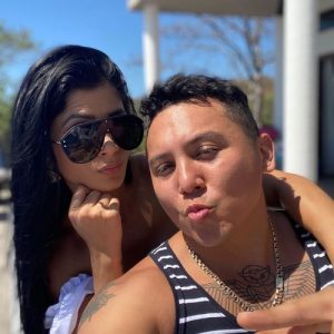 Las fotos más sexys de Edwin Luna y Kimberly Flores (galería) 6