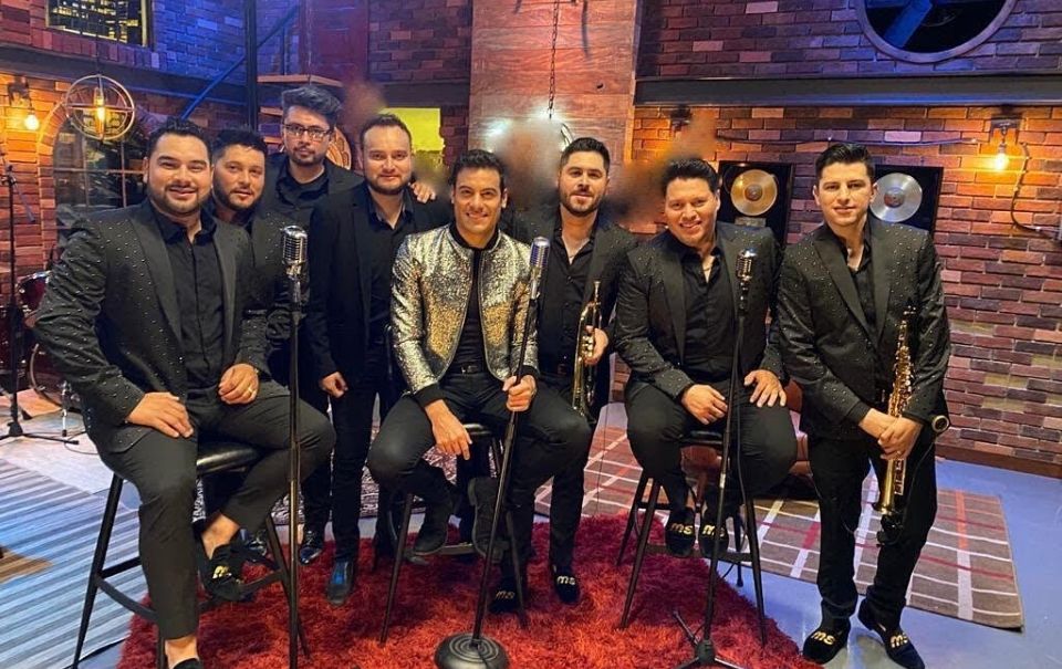 Carlos Rivera y Banda MS preparan nuevo dueto