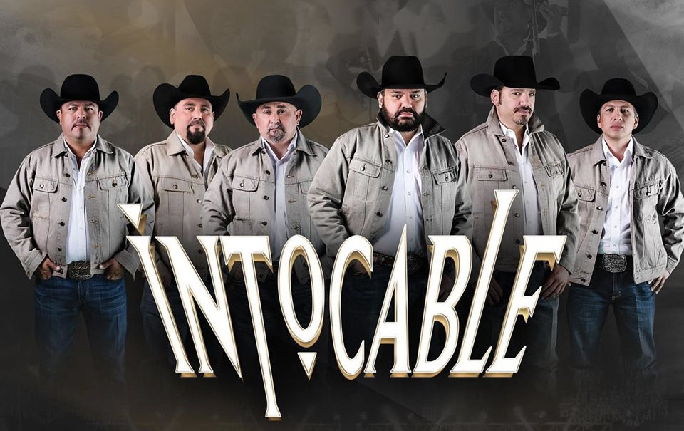“Intocable”, los primeros en dar un concierto con público ¡en vivo!