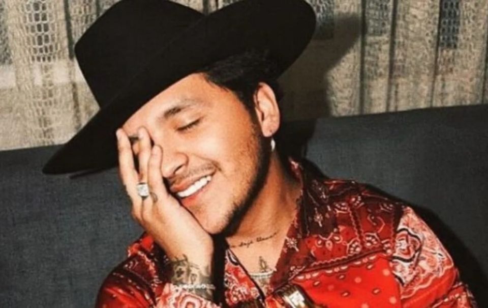 christian-nodal-se-le-sube-la-fama