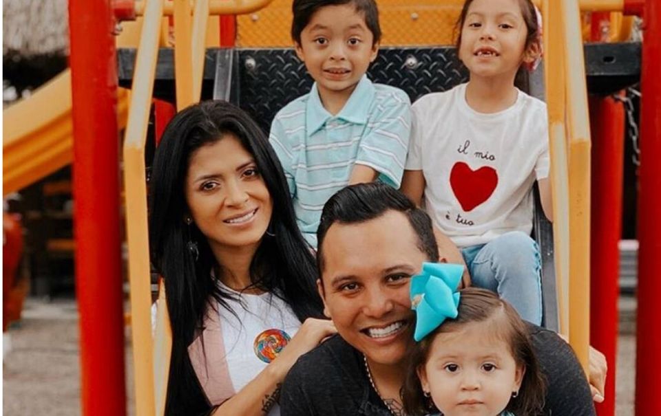 Hijos de Edwin Luna en crisis por la ausencia de su mamá