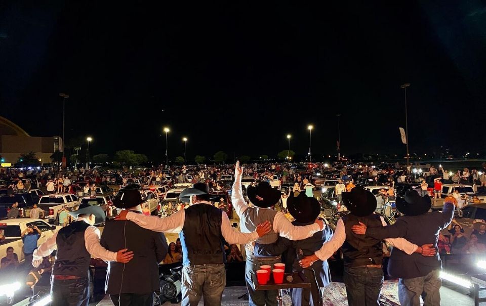 Intocable celebra primer concierto “drive in” considerado un éxito
