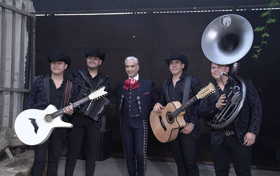 Alejandro Fernández y Calibre 50 están preparando música juntos