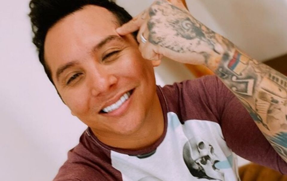 Edwin Luna sube una foto con su papá y no dejan de criticarlo