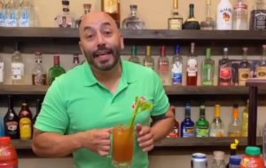 Prepara una michelada al estilo de Lupillo Rivera 0