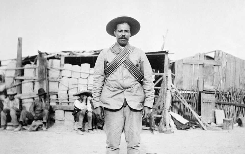Los 5 corridos más famosos de Pancho Villa 