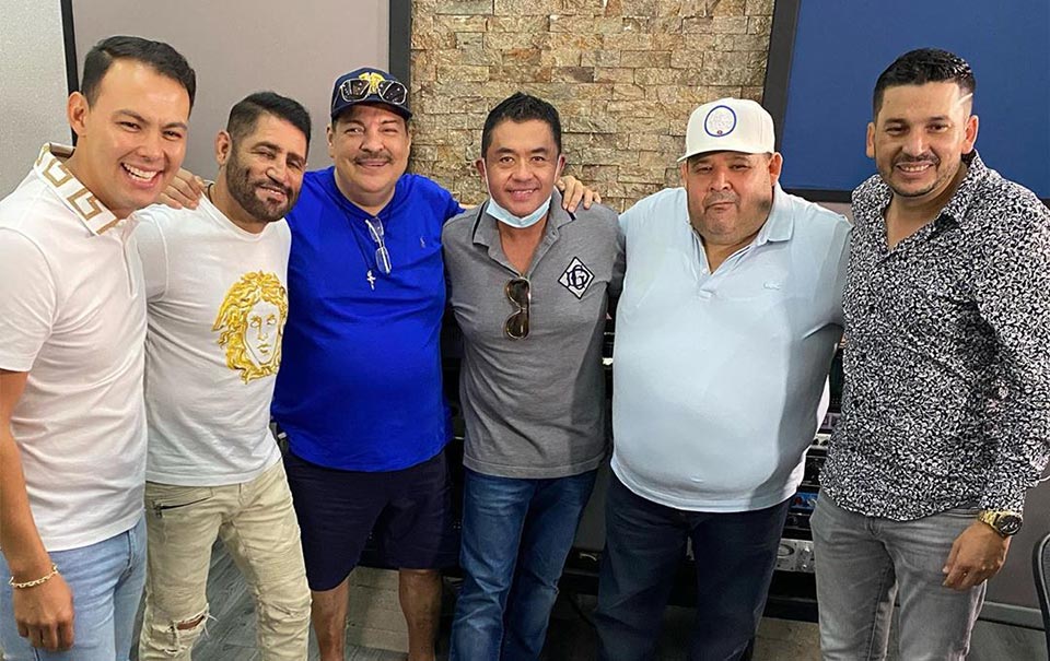 Pancho Barraza graba al lado de “El Flaco”, “El Coyote” y “Julio Preciado”