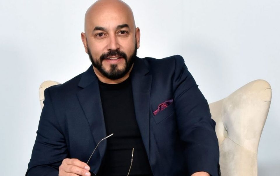 Lupillo Rivera presume nueva novia