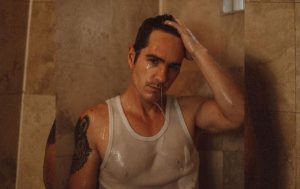 Mauricio Ochmann provoca a las mujeres con ¡candentes fotos! 0