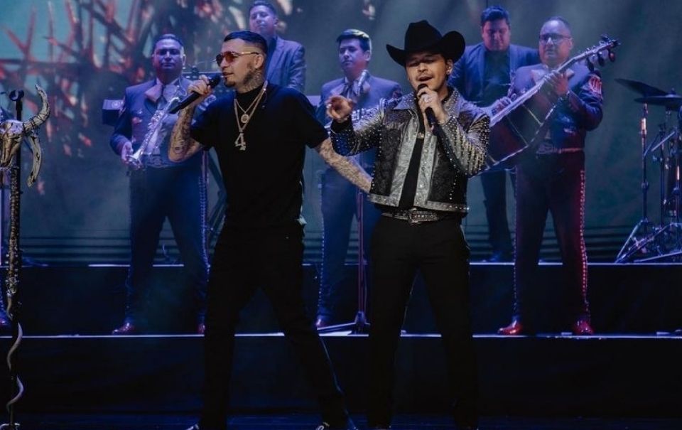 Christian Nodal y Gera MX consiguen Hit del Año por Botella Tras Botella