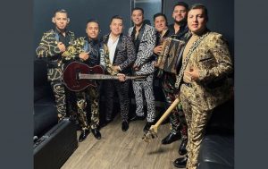 De Tijuana para el Mundo: Los Inicios de Grupo Firme 4