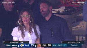 El Buki, Eiza González y los famosos fueron al Super Bowl 2