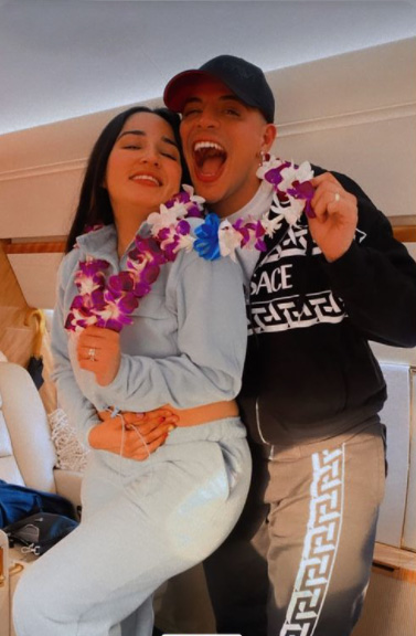 eduin-caz-y-esposa-hawai