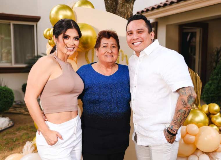 mama-edwin-luna-kimberly-flores