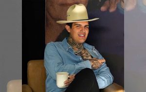Adriel Favela revela que tiene más de 100 tatuajes en su cuerpo