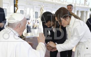 Carlos Rivera, Cynthia Rodríguez, Papa, anillos, boda