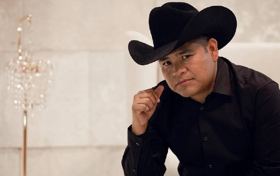 Erasmo Catarino quiere a Yalitza Aparicio para su nuevo videoclip