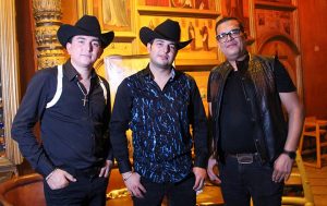 Los Plebes del Rancho presentan su nueva producción “Amor Pasajero”