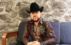 Fidel Rueda sufre terrible asalto; hay dos lesionados