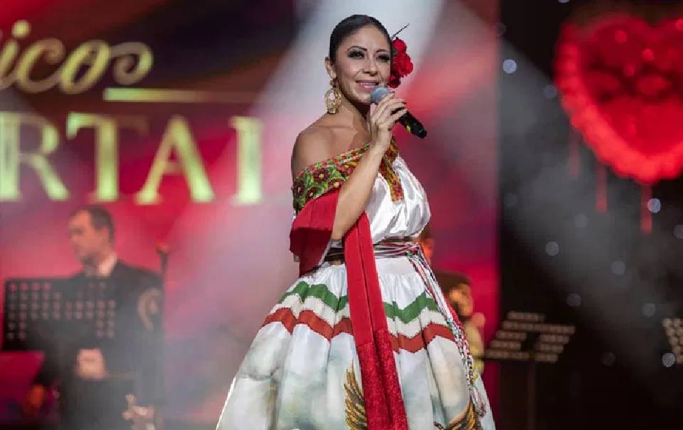 Rosy Arango se presentara en el Lunario del Auditorio Nacional