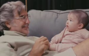 Alejandro Fernández le canta a su nieta y nos llena de ternura 0