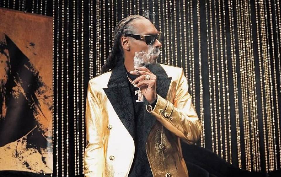 Snoop Dogg canta “El Rey” de Vicente Fernández a todo pulmón