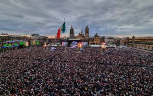 Grupo Firme, 280 mil personas, Zócalo
