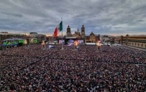 Grupo Firme, 280 mil personas, Zócalo