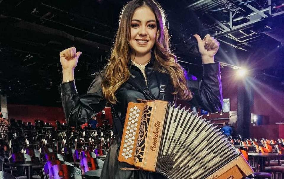 Janeth Valenzuela se alista para su concierto en el Lunario del Auditorio Nacional