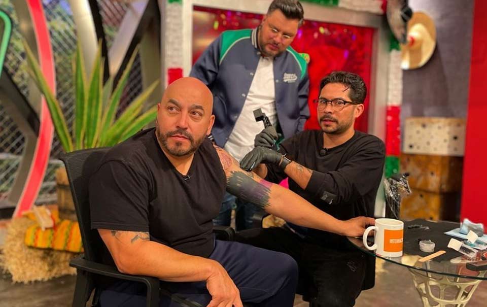 Lupillo Rivera transforma tatuaje de Belinda en homenaje a Jenni Rivera