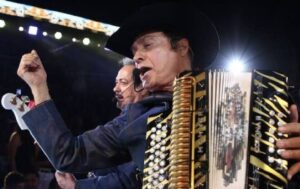 Fallece, mamá, Los Tigres del Norte