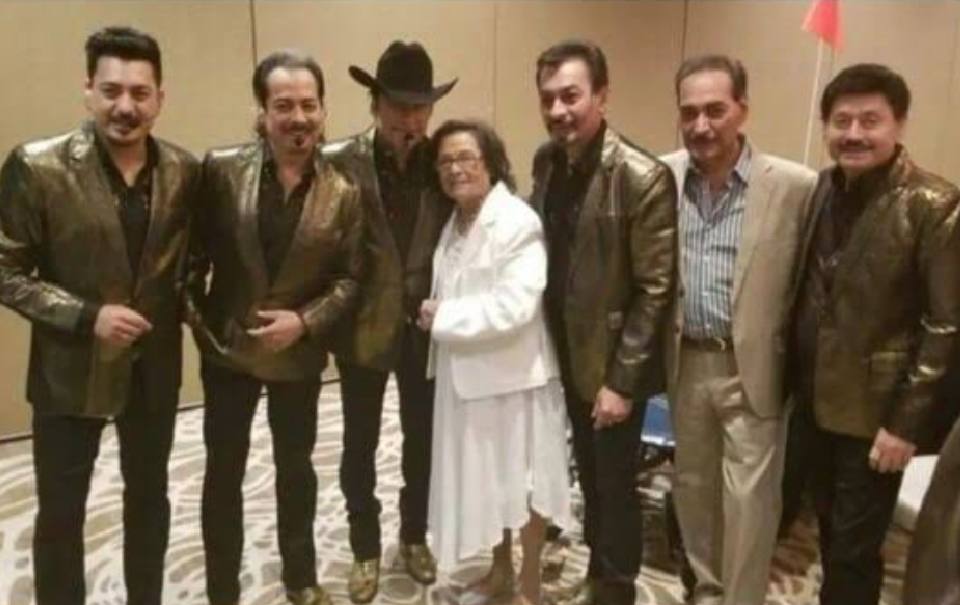 Fallece, mamá, Los Tigres del Norte