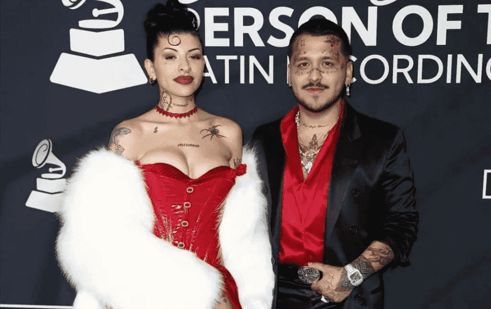 Christian Nodal dedica Grammy a Cazzu y Belinda muestra tatuaje en honor a él