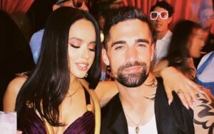 Becky G, boda, Sebastián, Lletget