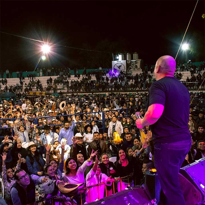 Lupillo Rivera, Morelos
