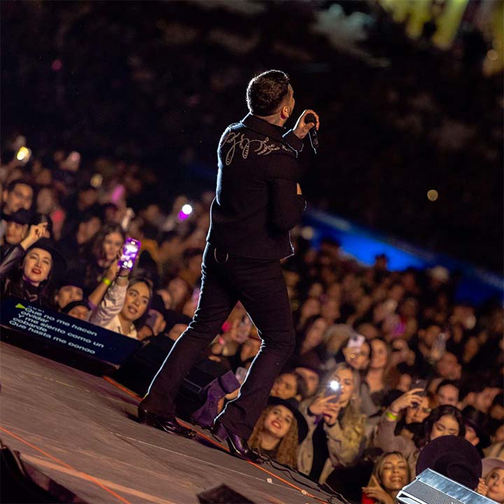 Christian Nodal, Foro SOl