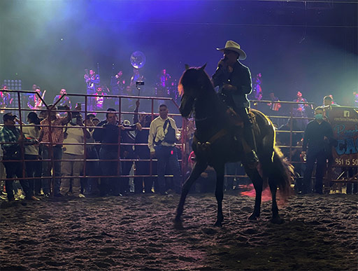 El Chapo de Sinaloa, show ecuestre