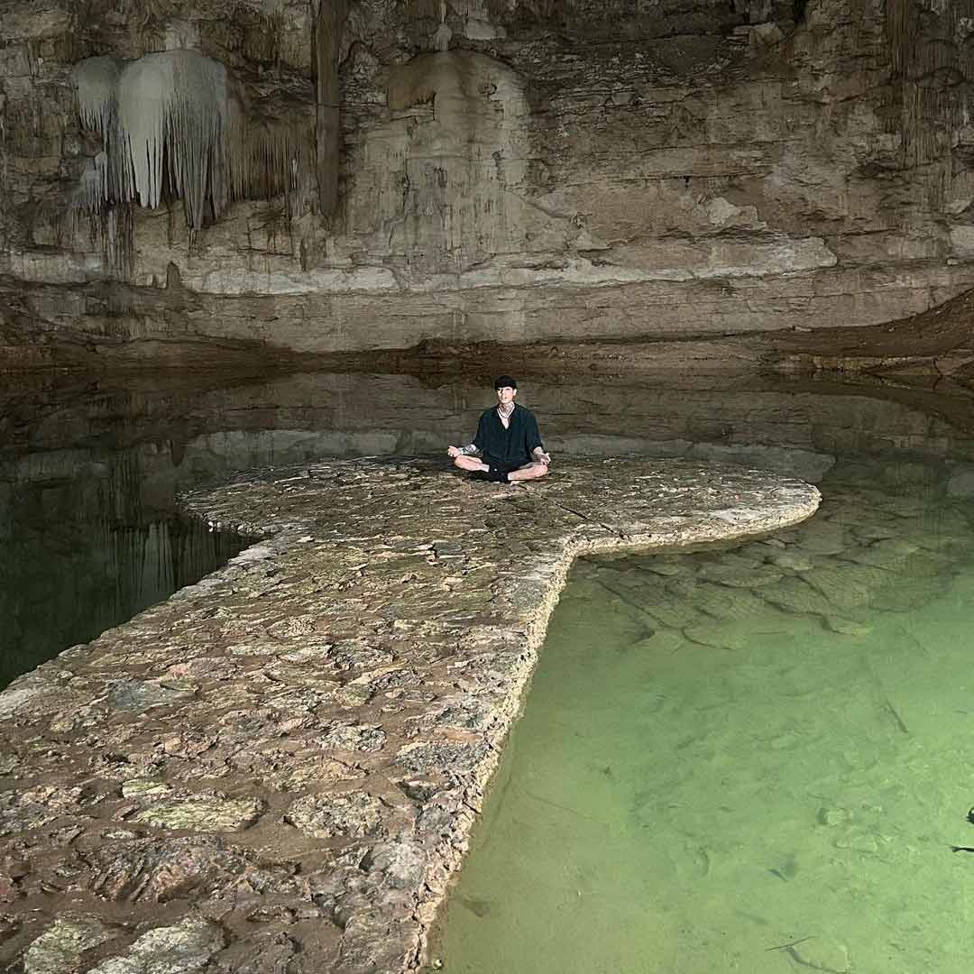 Natanael Cano, cenotes, Cancún