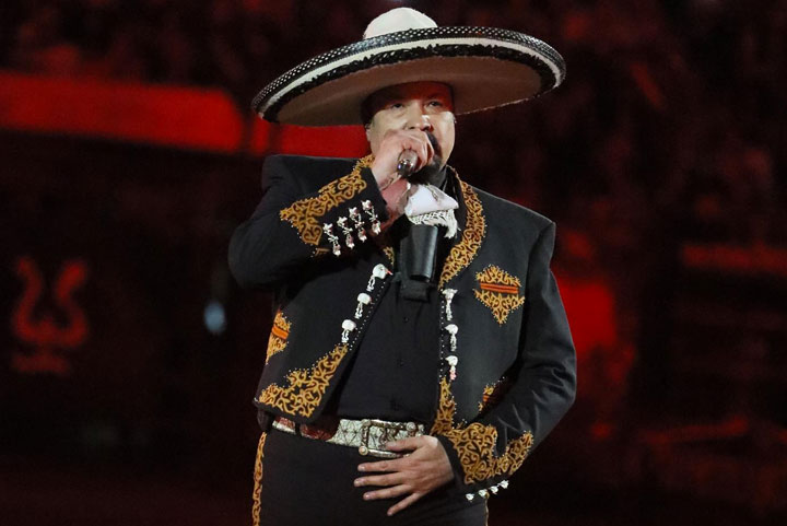 Pepe Aguilar, Plaza México