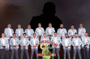 Ex vocalista regresa a La Original Banda El Limón